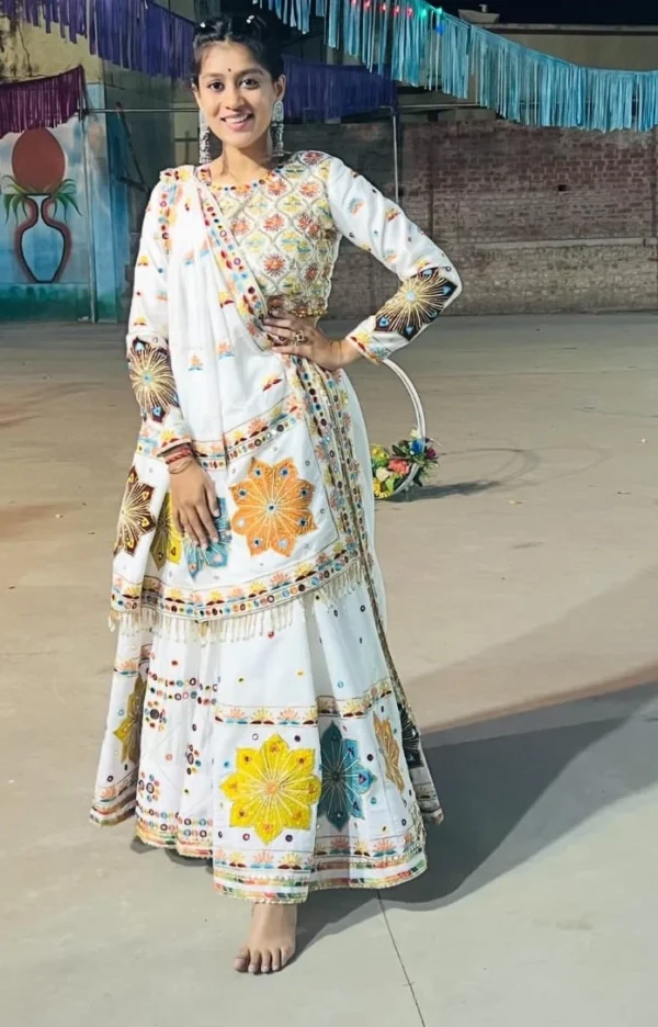 Party Wear Cotton Printed White Lehenga Choli - Image 3