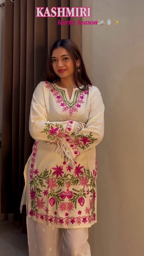 Falak Kashmiri Embroidered Flared Sleeves Thread Work Cotton Straight Kurta