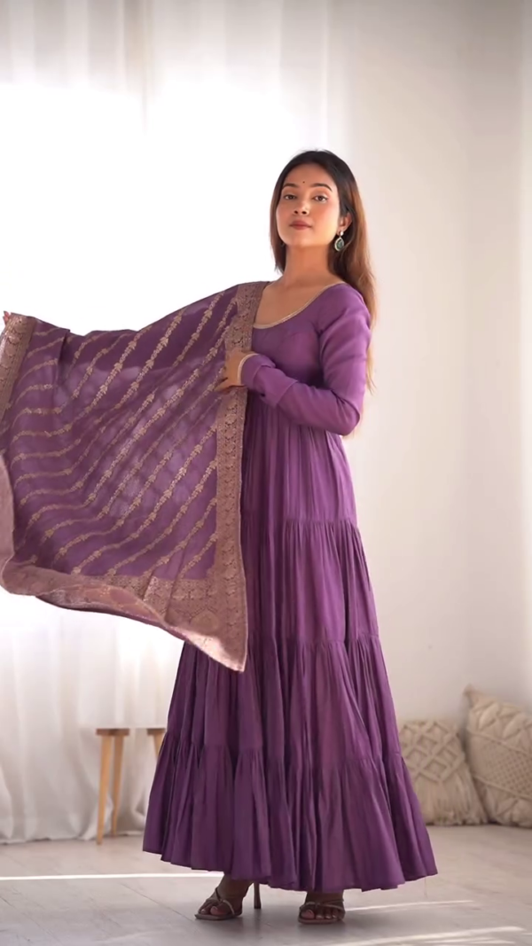 Pure soft organza silk fabric fully flair kali pattern and canvas patta with dupatta set and pent - Image 5