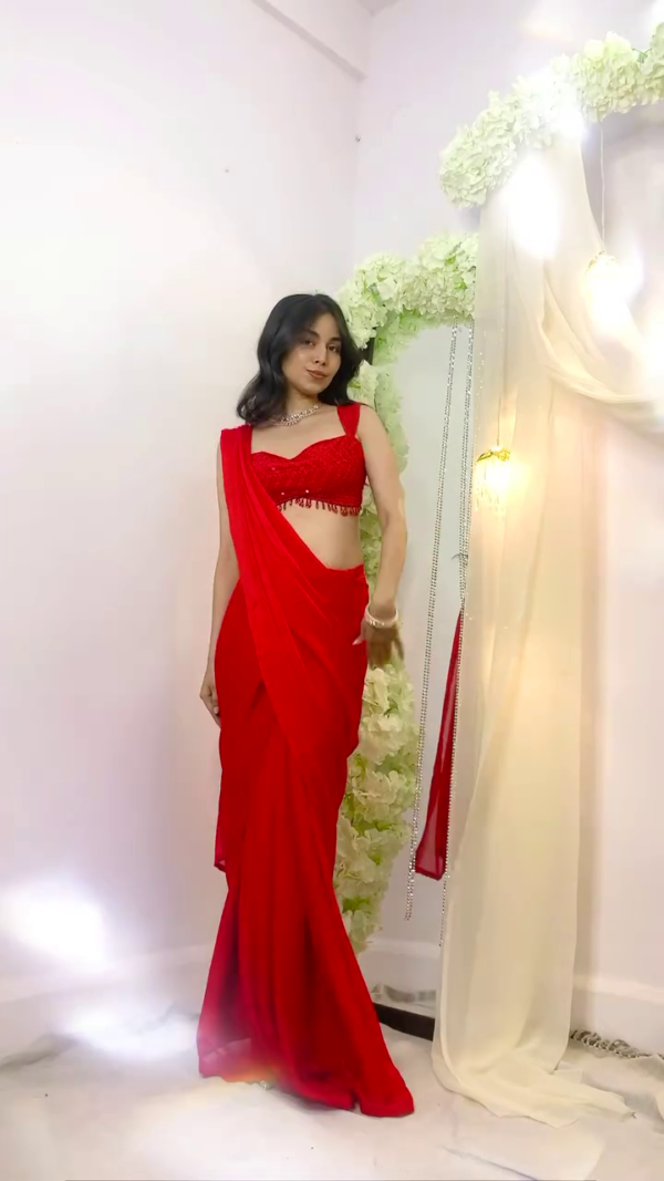 daily wear solid georgette saree with blouse piece