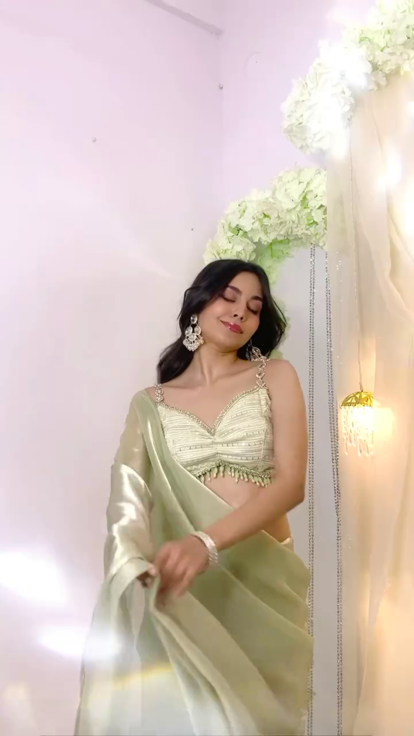 daily wear solid georgette saree with blouse piece - Image 7