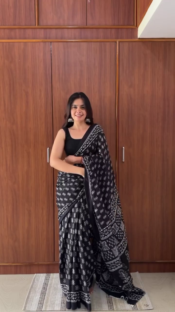 Floral Printed Pure Cotton Saree