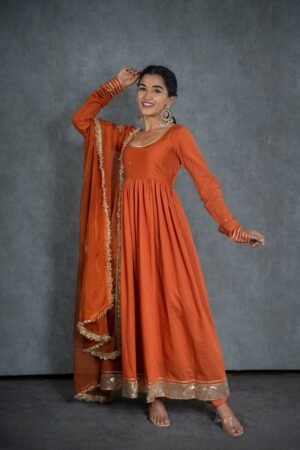 Abhisarika Ensemble Kurtis