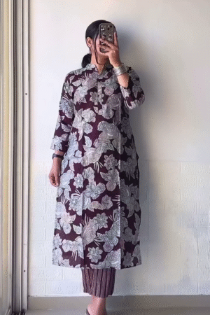 Elegant Floral Print Women’s Kurta with Straight Pants