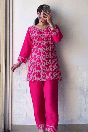 Elegant Pink Embroidered Kurta Set