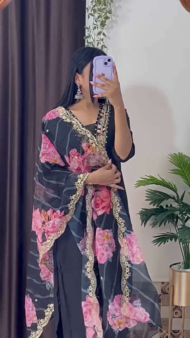 Teal Blue Embroidered Kurta Set with Floral Organza Dupatta - Image 5