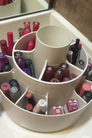 360° Cosmetic Storage Holder